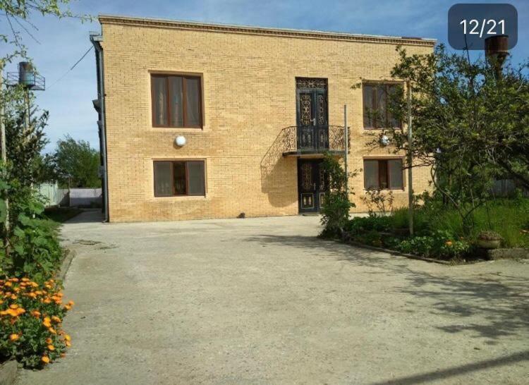 Hotel G I O Samtredia Exterior photo